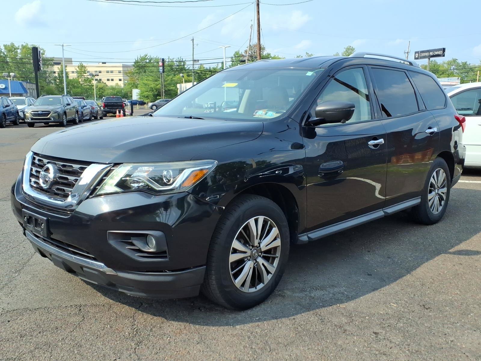 Used 2019 Nissan Pathfinder SL FWD image 8