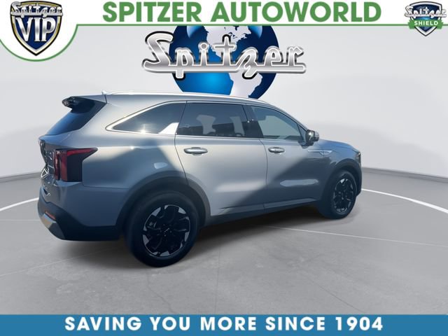 Certified 2025 Kia Sorento S FWD image 9