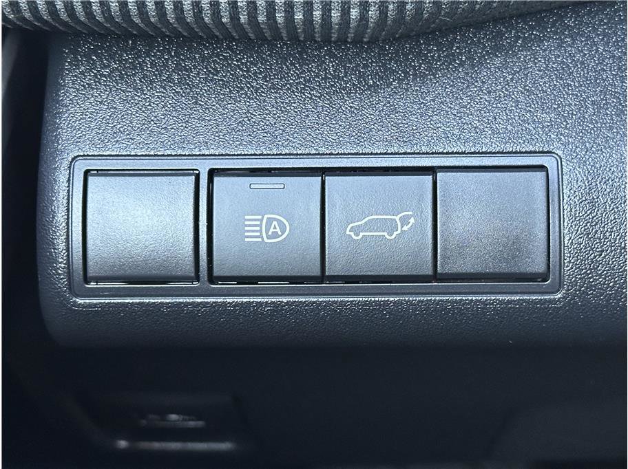 Used 2024 Subaru Solterra w/ Limited Package image 27