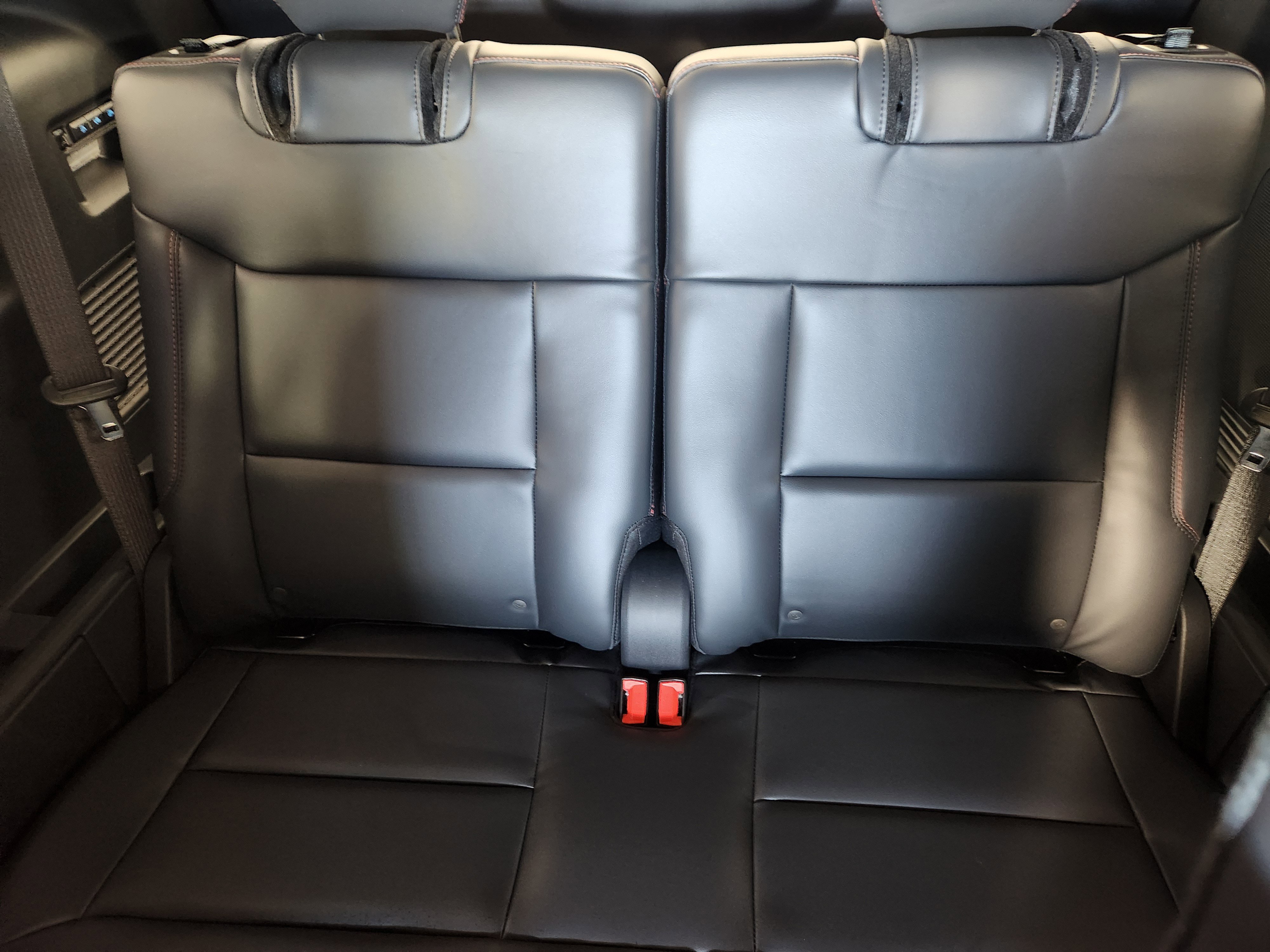 New 2026 Ford Explorer ST w/ Sun And Sound Package image 12