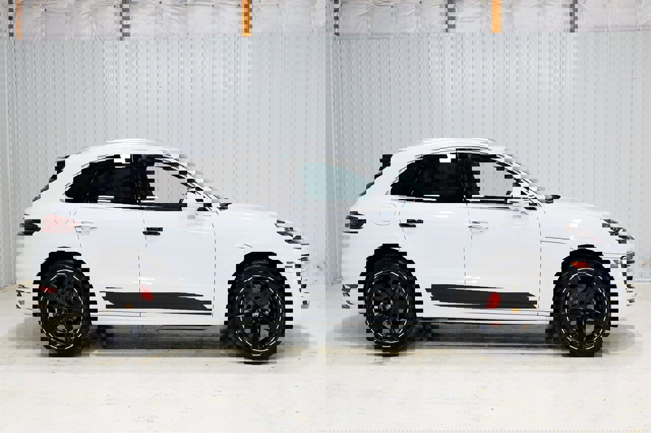 Used 2018 Porsche Macan GTS image 3