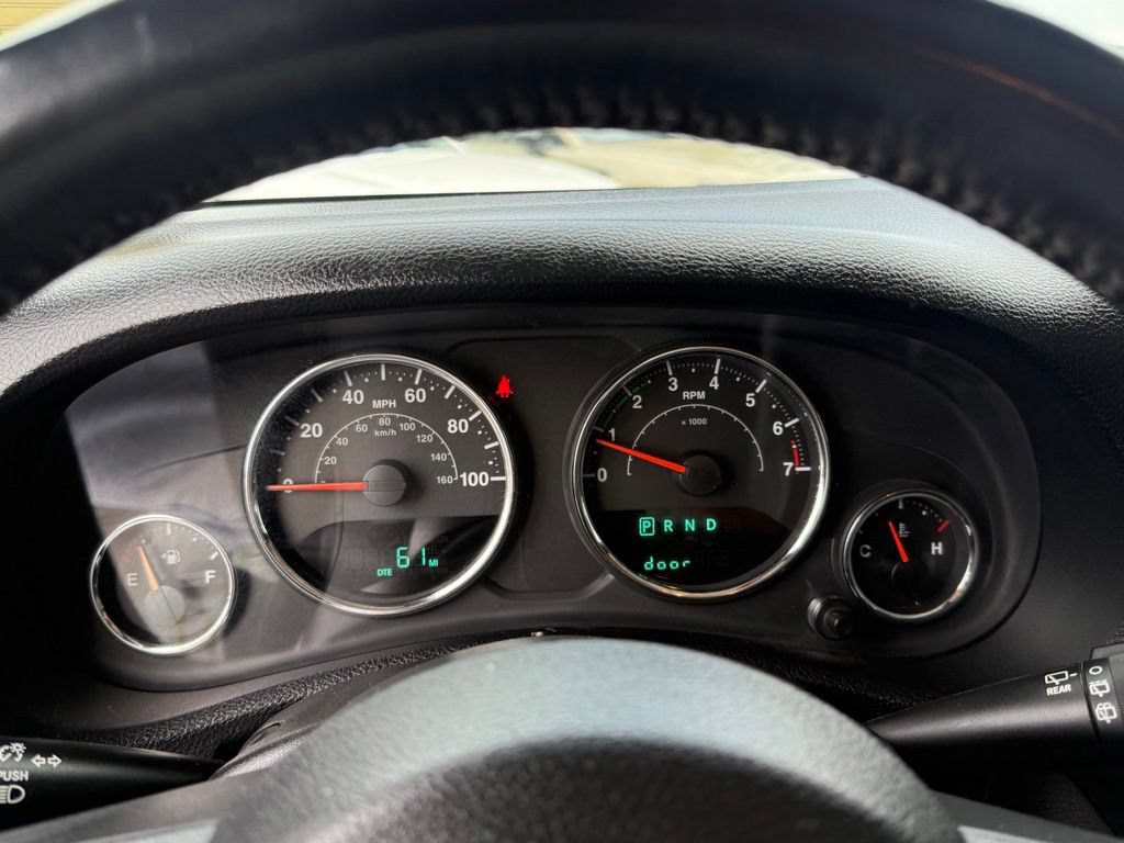 Used 2018 Jeep Wrangler Unlimited Sahara AWD/4WD image 22