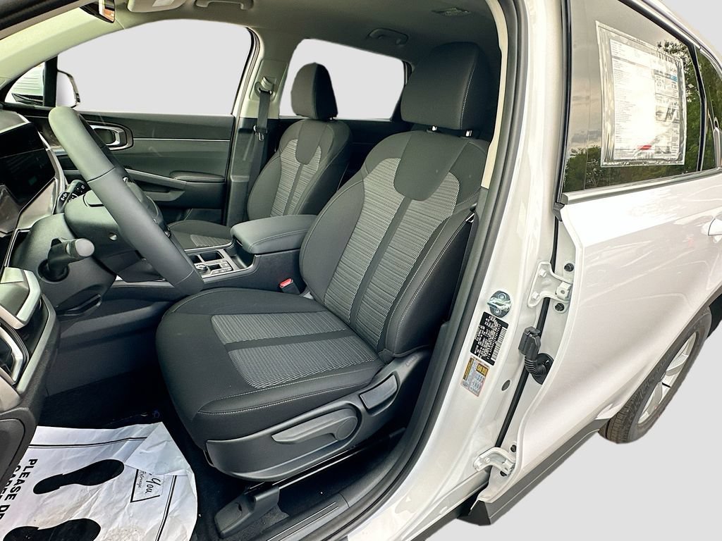 New 2026 Kia Sorento LX FWD image 19