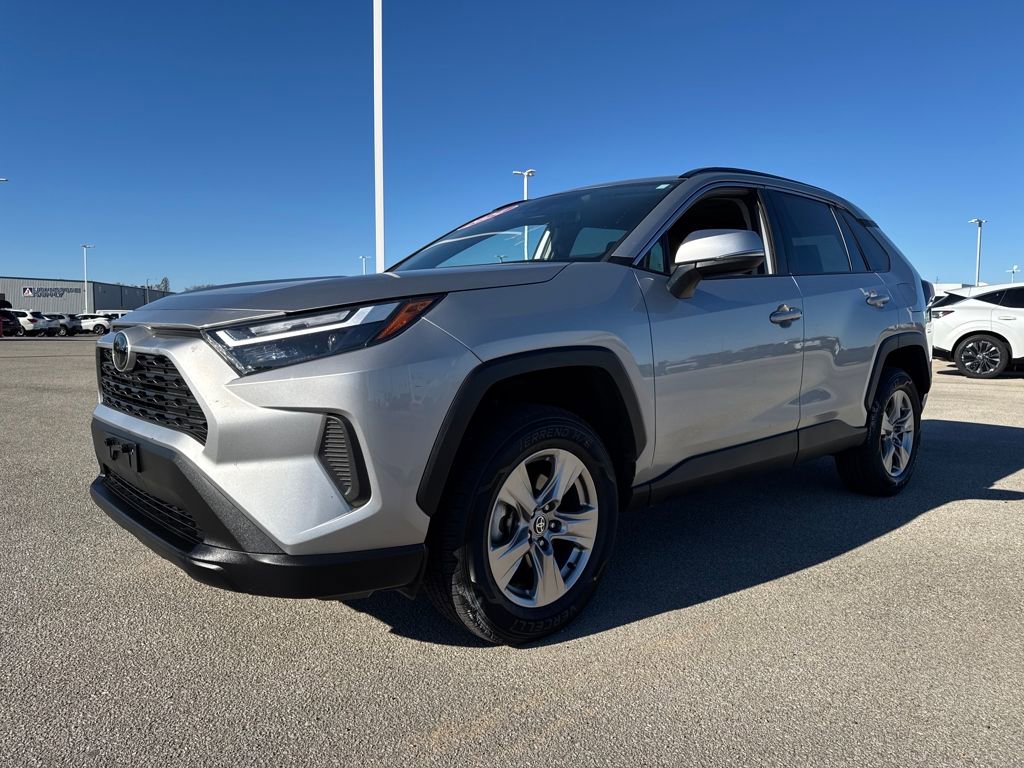 Used 2024 Toyota RAV4 XLE image 2
