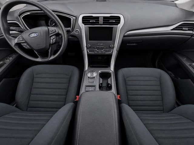 Used 2020 Ford Fusion SE FWD image 26