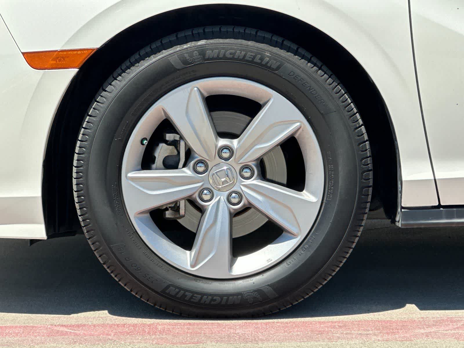 Used 2018 Honda Odyssey EX image 28