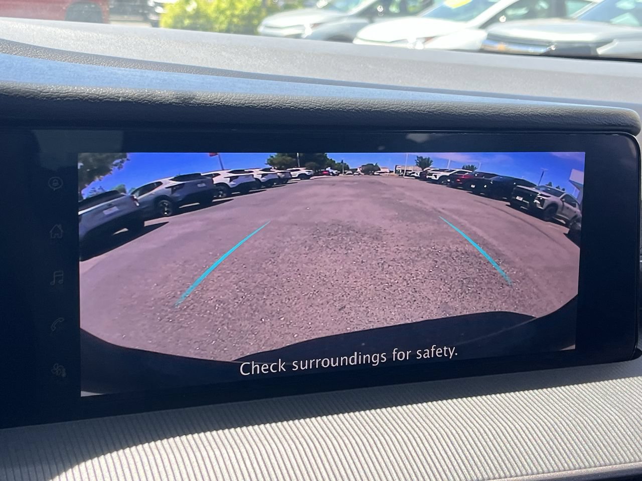 Used 2025 Nissan Murano SV FWD image 13
