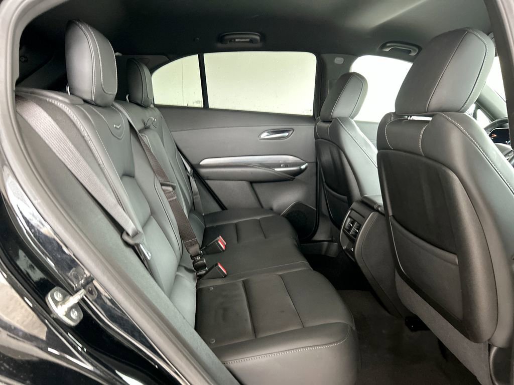 Used 2025 Cadillac XT4 Premium Luxury FWD image 35