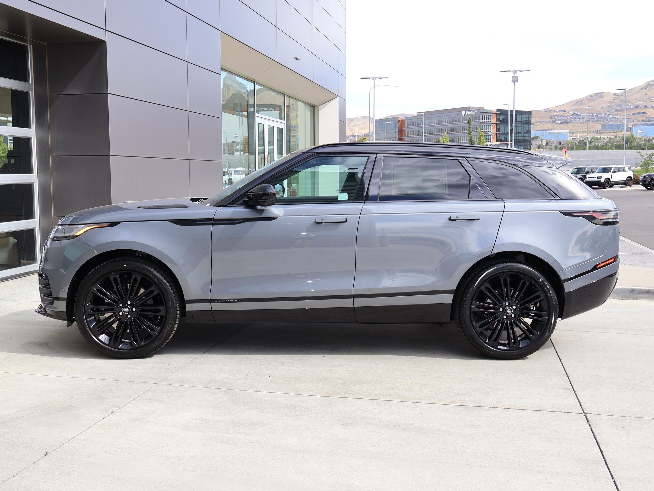 New 2026 Land Rover Range Rover Velar Belgravia AWD/4WD image 9