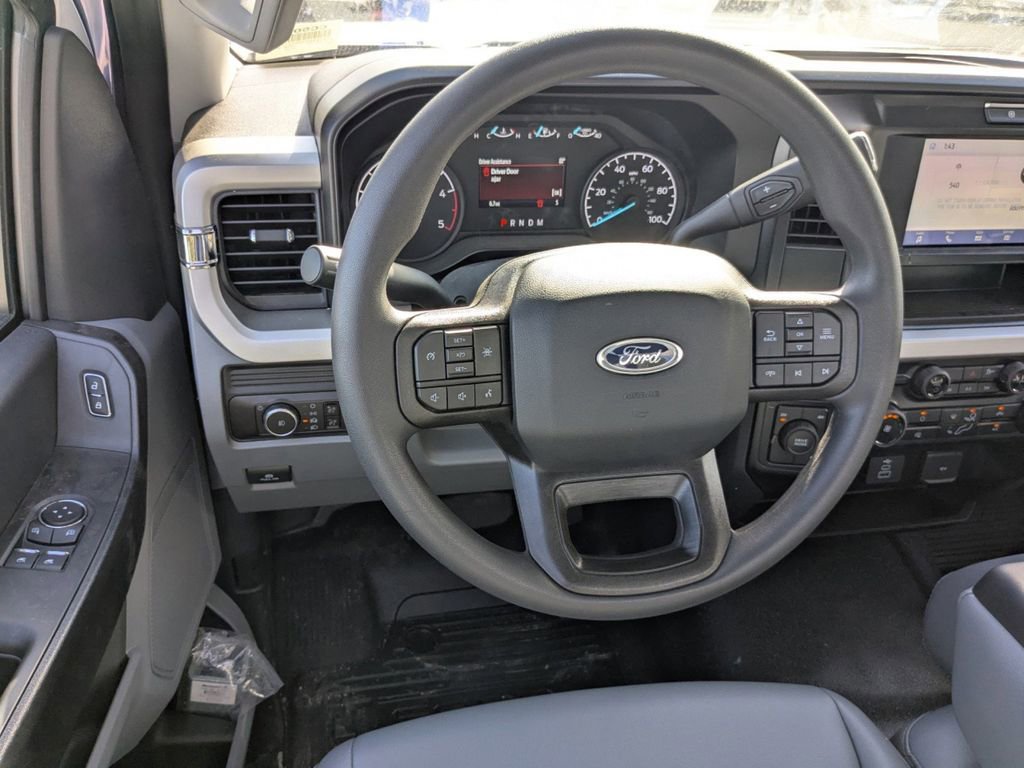 New 2025 Ford F550 4x4 Regular Cab Super Duty image 14