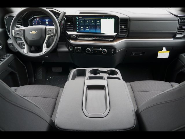 New 2026 Chevrolet Silverado 2500 LT w/ Z71 Off-Road Package AWD/4WD image 12