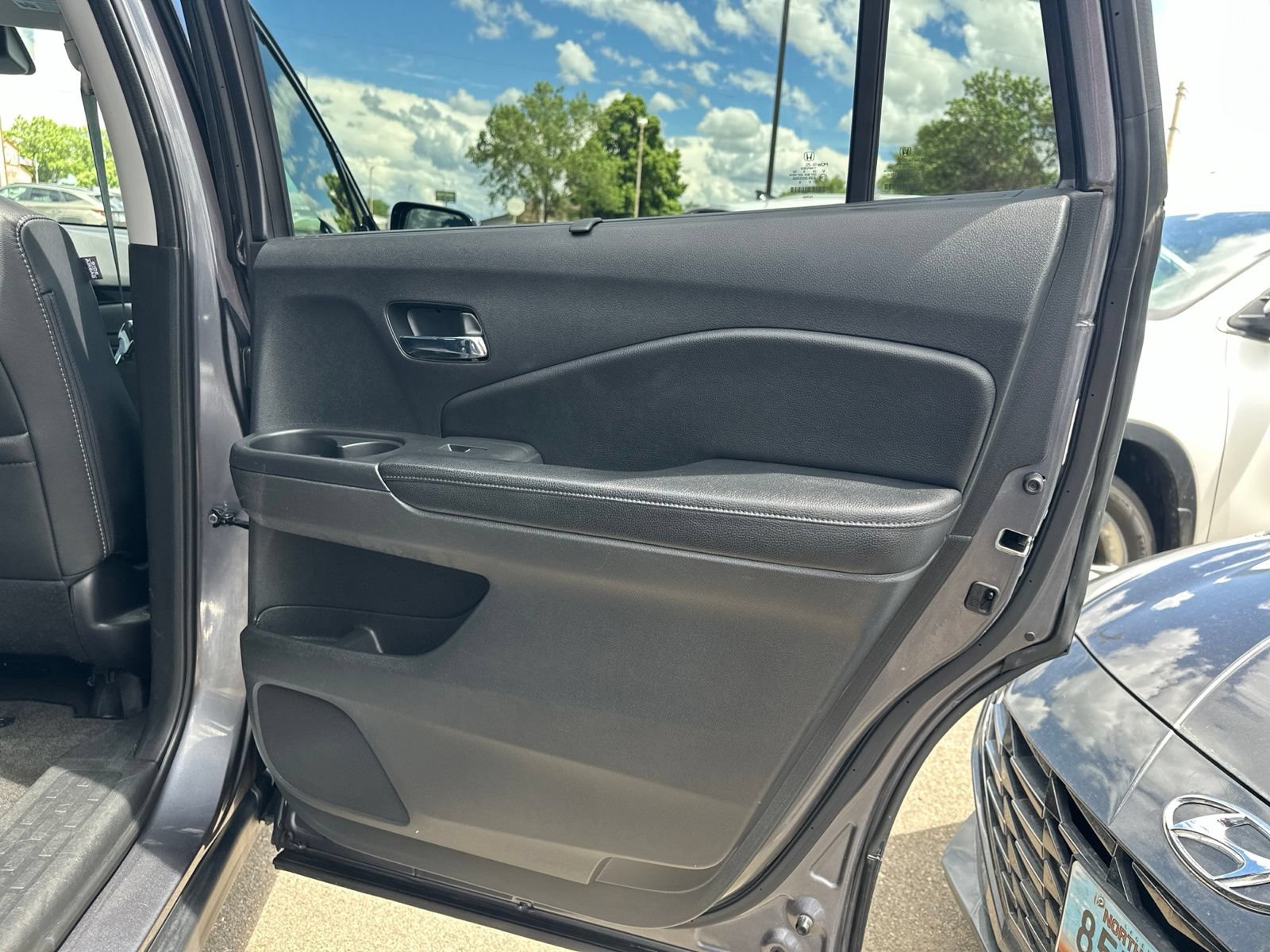 Used 2016 Honda Pilot Touring image 41