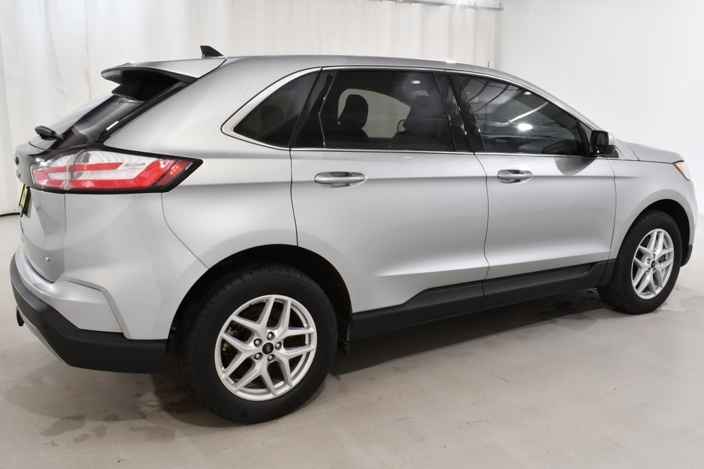 Used 2024 Ford Edge SEL w/ Convenience Package image 11