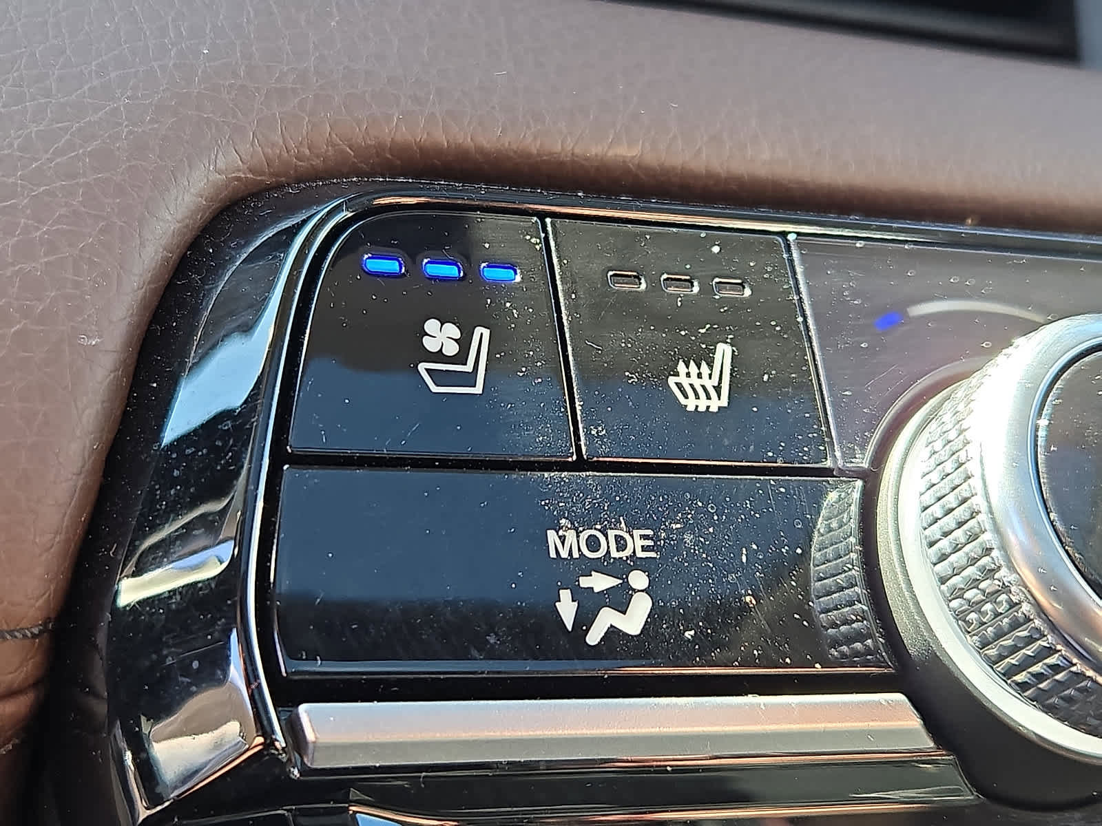 Used 2025 Honda Pilot Elite image 26