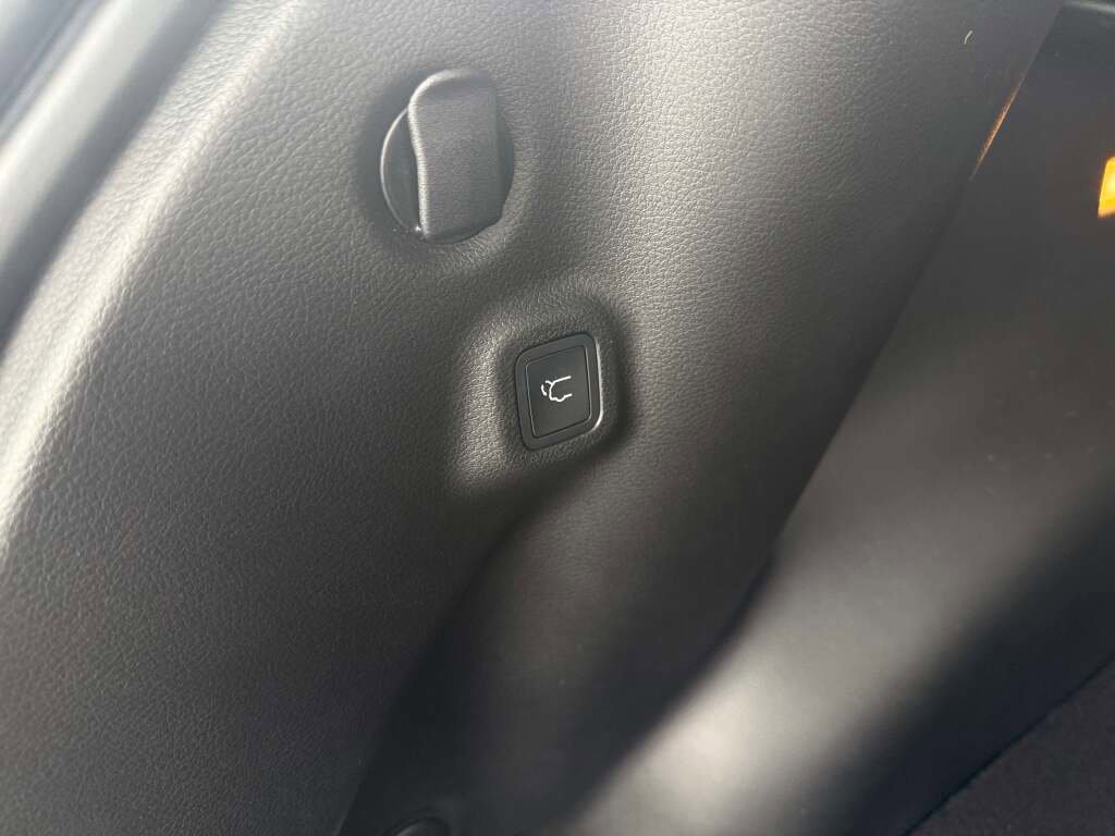 New 2026 Jeep Compass Trailhawk image 34