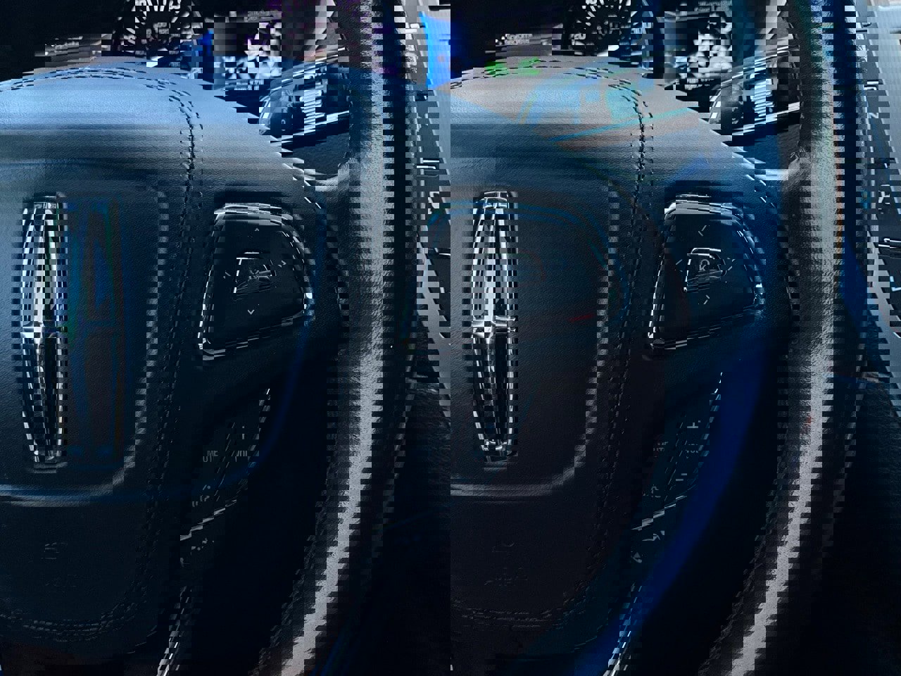 Used 2019 Lincoln MKZ Reserve w/ Luxury Package image 38