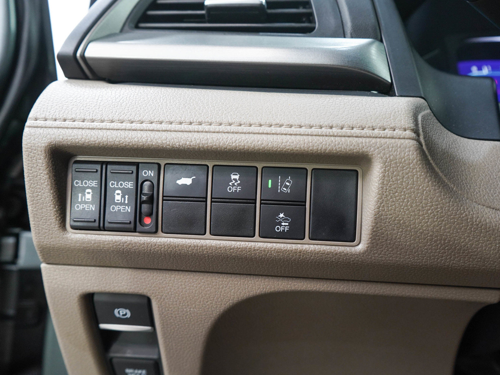 Used 2018 Honda Odyssey EX-L image 27