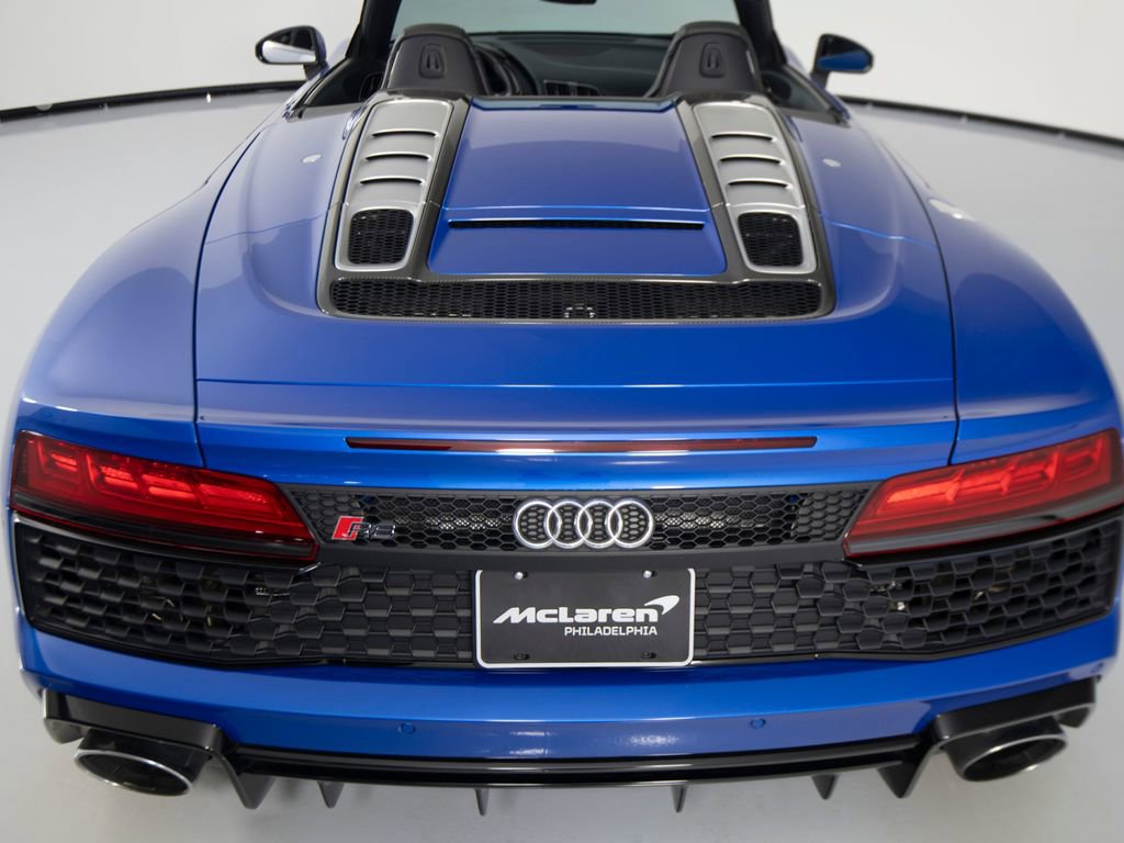 Used 2021 Audi R8 V10 w/ Premium Package RWD image 51