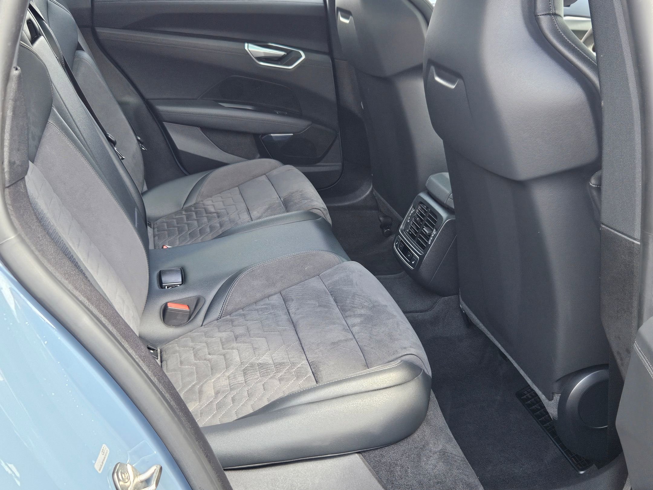 Used 2022 Audi e-tron GT Prestige w/ Prestige Package AWD/4WD image 29