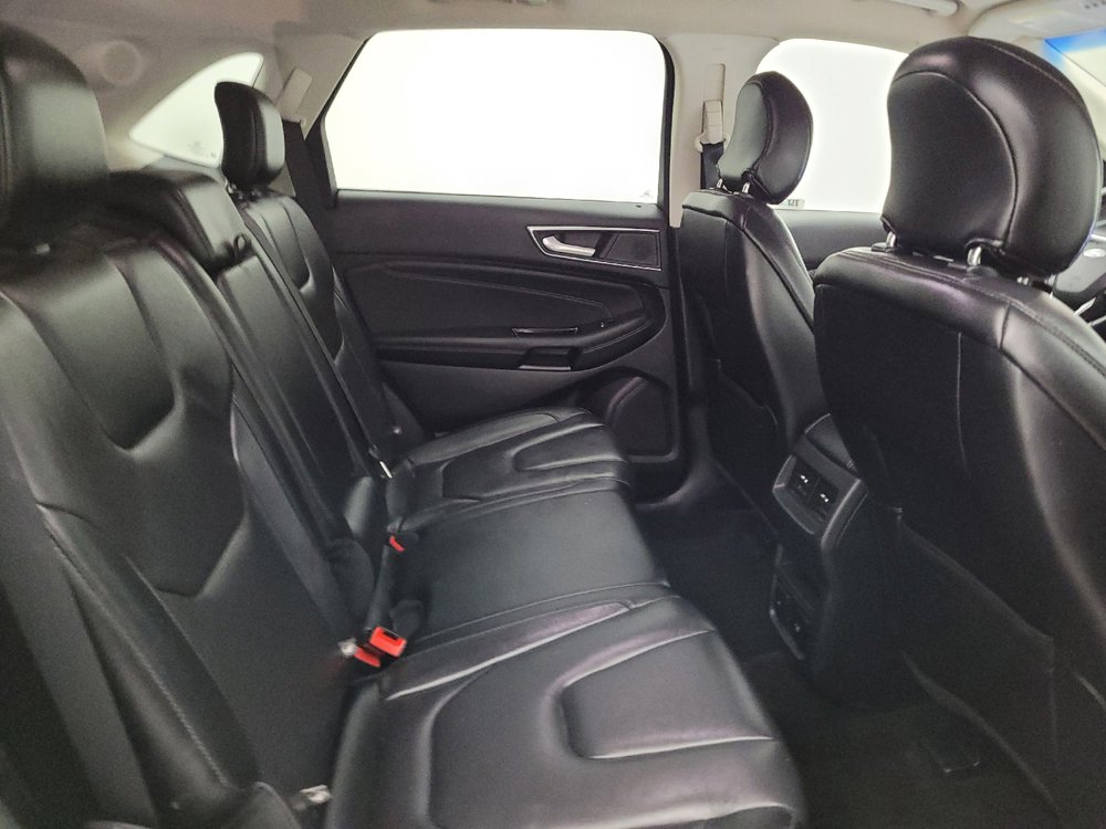 Used 2019 Ford Edge Titanium w/ Cold Weather Package AWD/4WD image 19