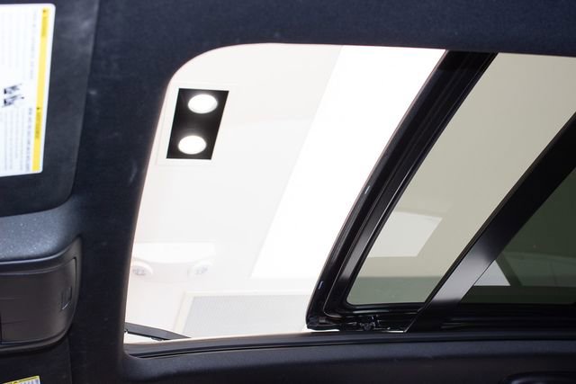 Certified 2023 Cadillac XT4 Premium Luxury w/ Enhanced Visibility Package image 19