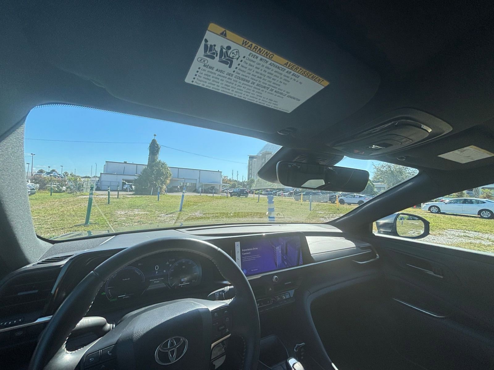 Used 2025 Toyota Crown XLE image 34