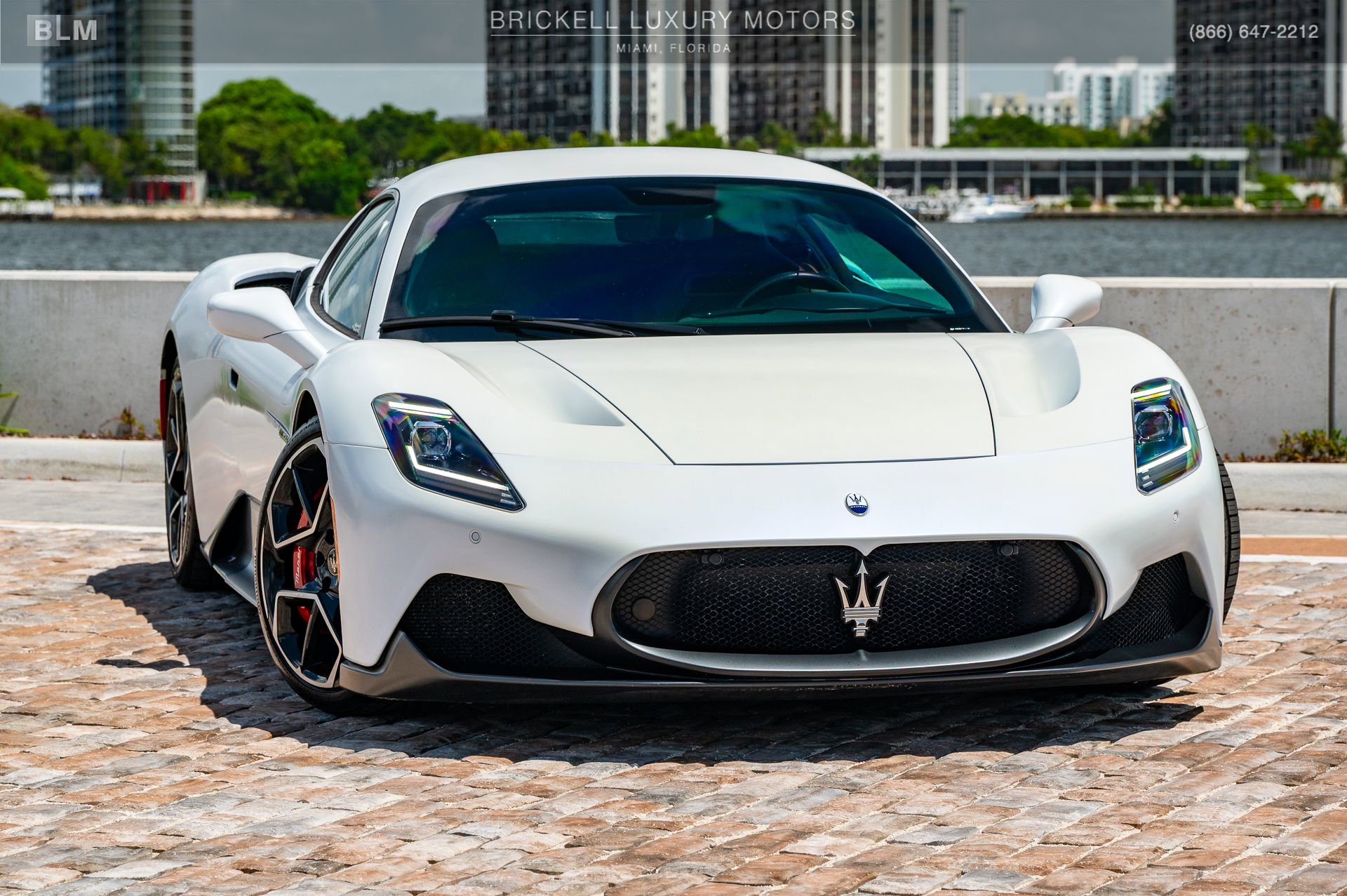 Used 2022 Maserati MC20 Coupe image 2