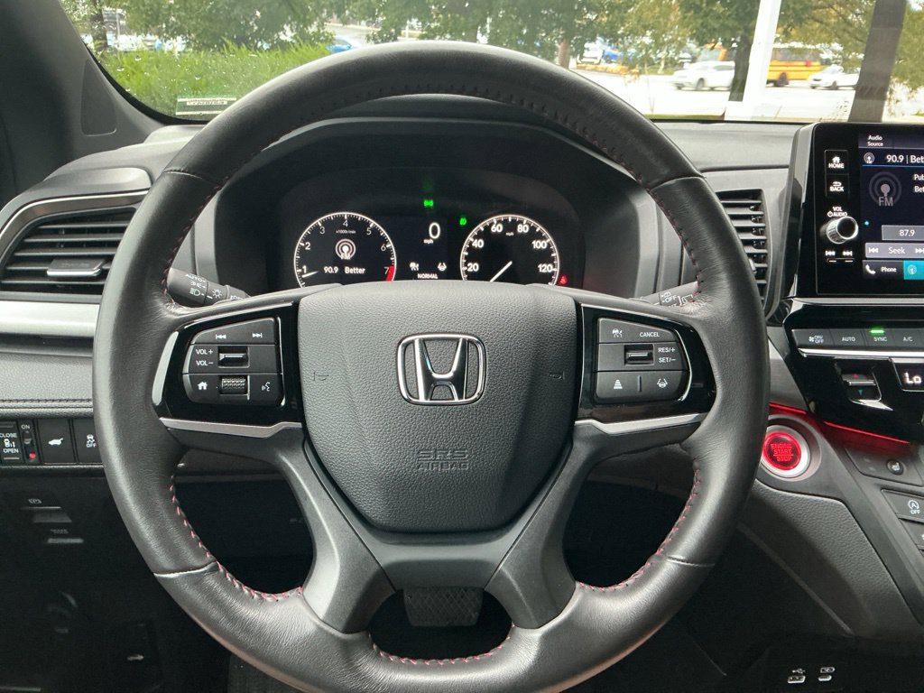 Used 2025 Honda Odyssey Sport-L image 24