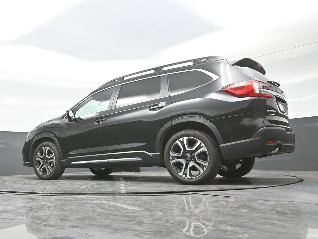 Used 2023 Subaru Ascent Limited image 32