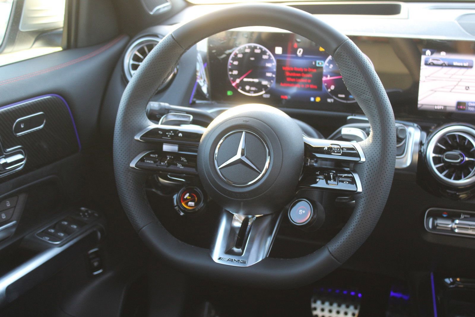 Certified 2025 Mercedes-Benz GLB 35 AMG 4MATIC image 2