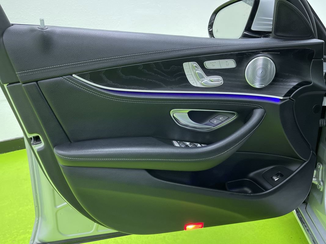 Used 2019 Mercedes-Benz E 300 4MATIC w/ Premium 1 Package image 16