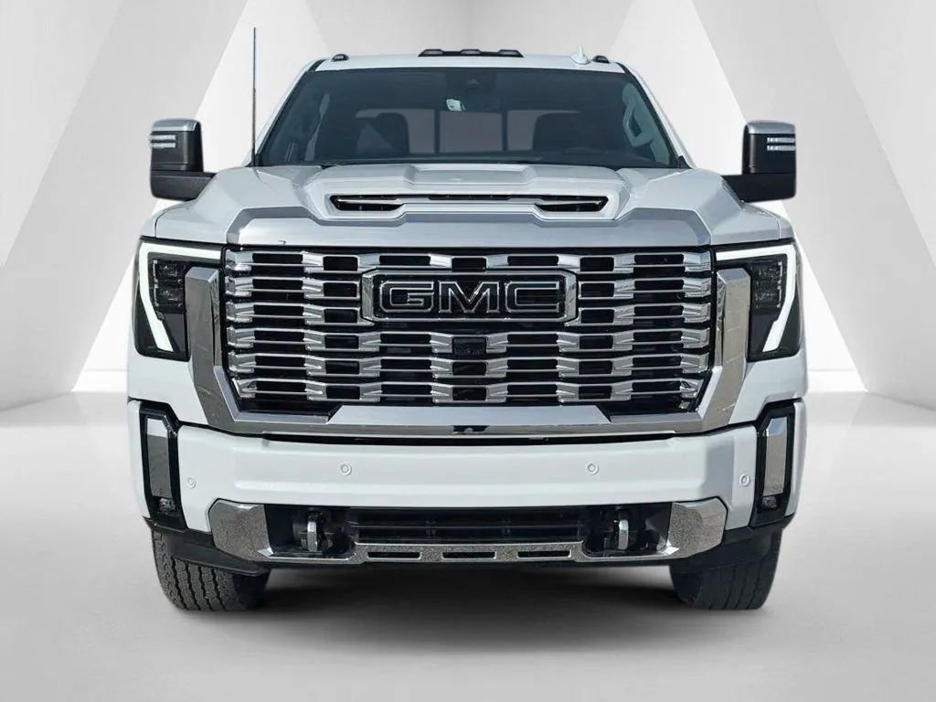 New 2026 GMC Sierra 2500 Denali w/ Technology Package AWD/4WD image 2