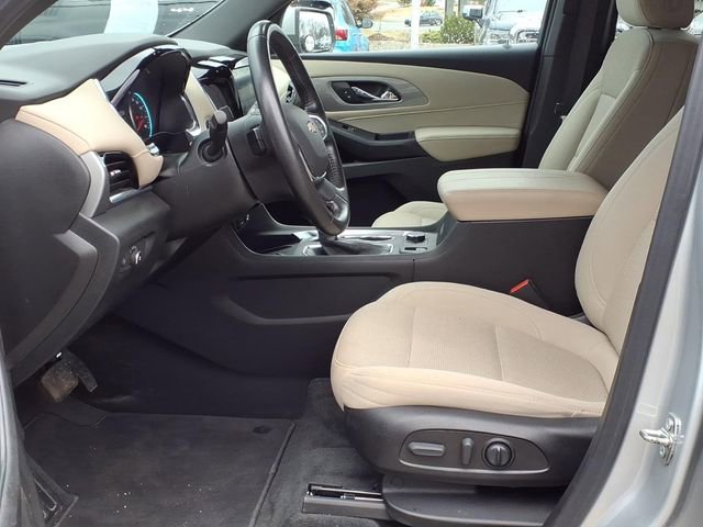 Used 2022 Chevrolet Traverse LT w/ LPO, Cargo Package image 30