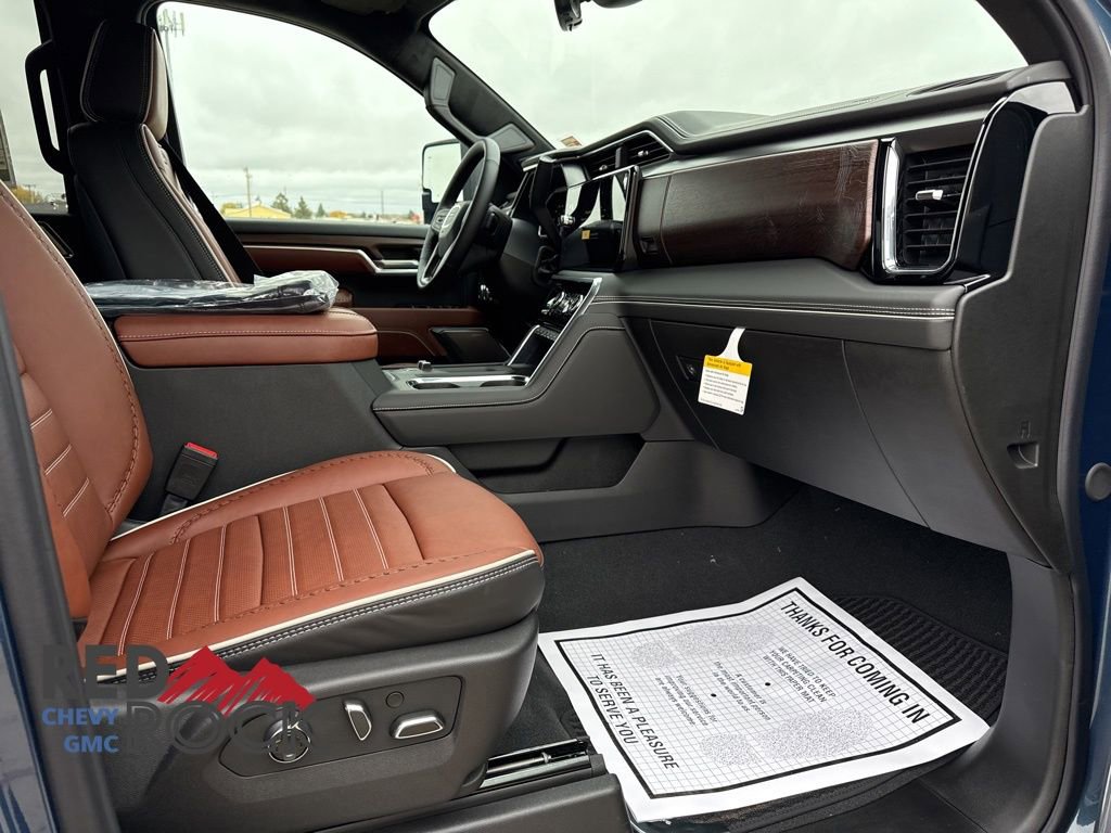 New 2026 GMC Sierra 2500 Denali Ultimate w/ Max Trailering Package image 11