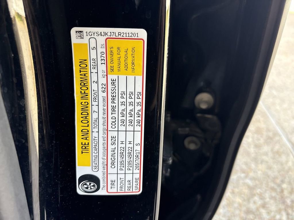 Certified 2020 Cadillac Escalade ESV Premium Luxury w/ Escalade Sport Edition image 35