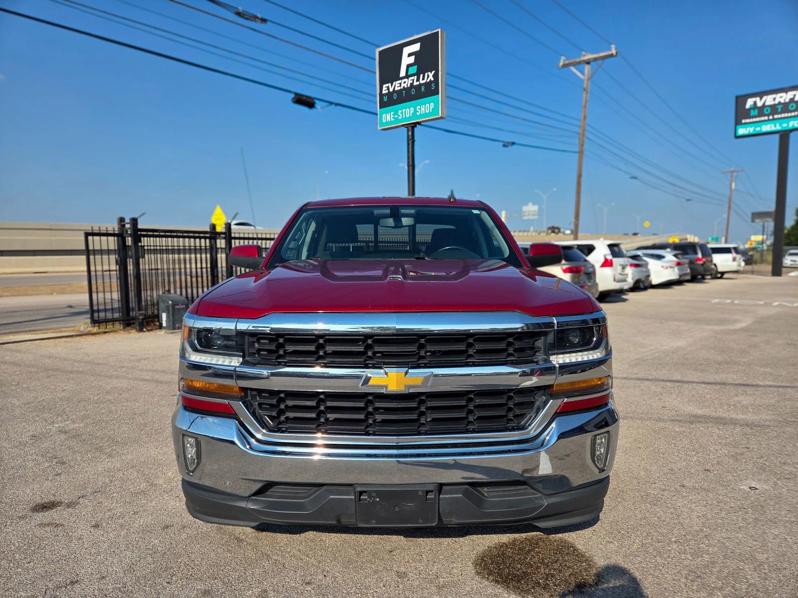 Used 2018 Chevrolet Silverado 1500 LT w/ Texas Edition image 2