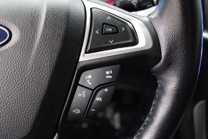 Used 2022 Ford Edge SEL image 35