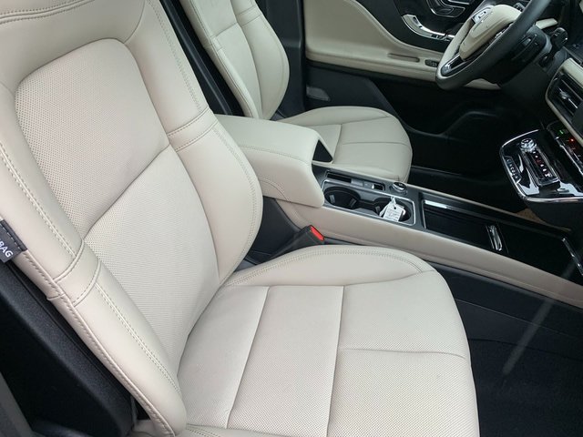 New 2026 Lincoln Corsair Reserve w/ Jet Appearance Package AWD/4WD image 11