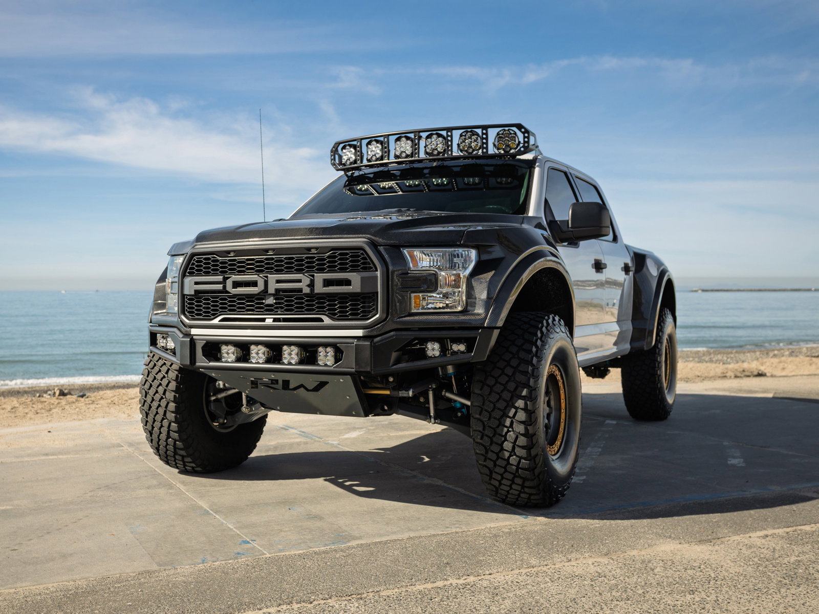 Used 2016 Ford F150 XLT AWD/4WD image 1