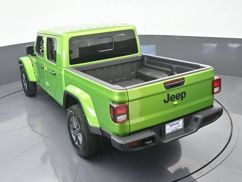 Used 2025 Jeep Gladiator Sport AWD/4WD image 44