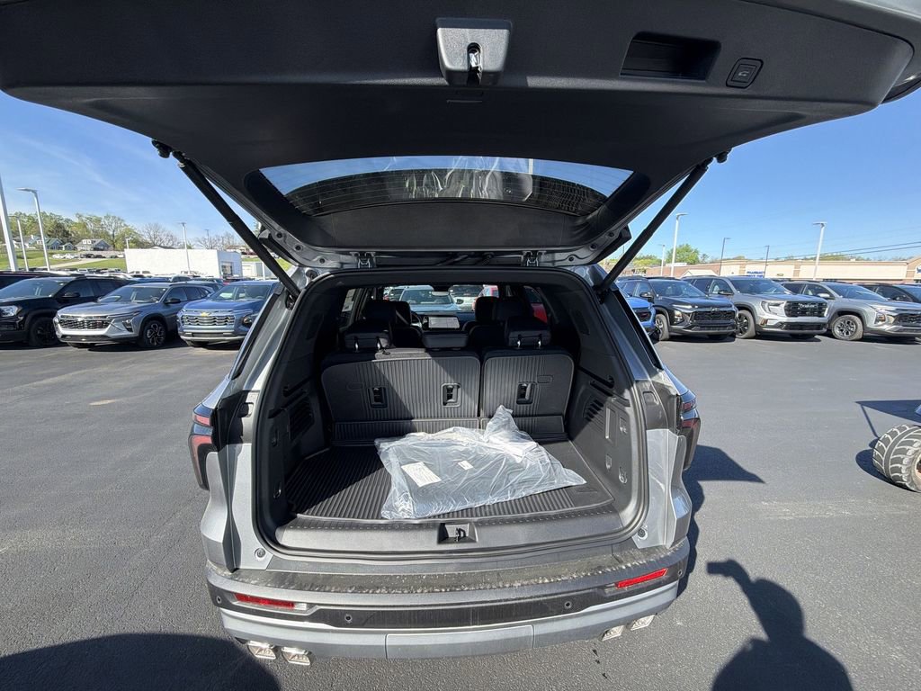 New 2026 Chevrolet Traverse LT w/ Sun and Wheel Package image 31