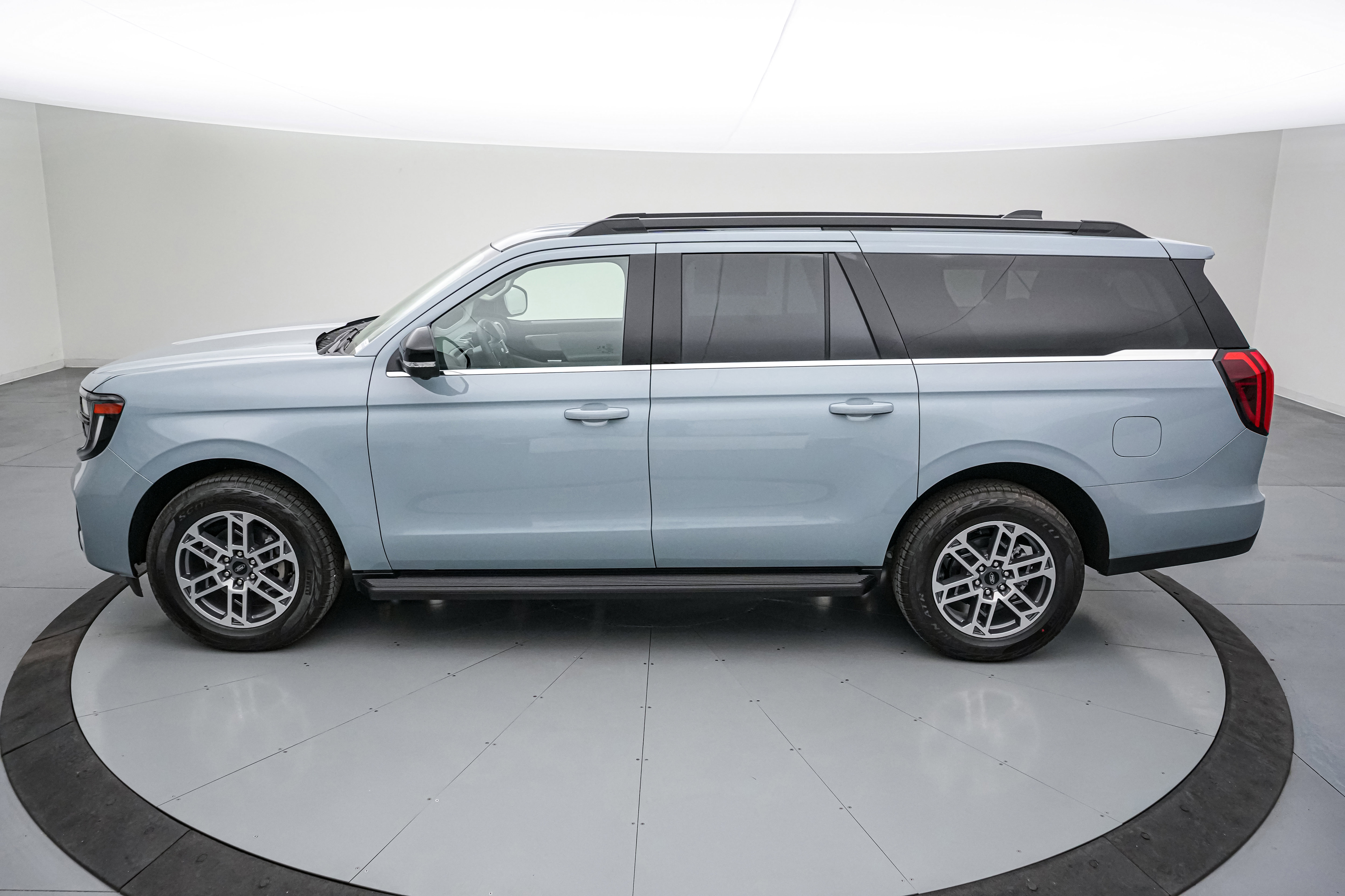 New 2026 Ford Expedition Max Active AWD/4WD image 8