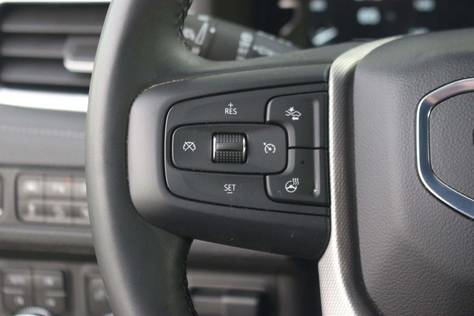 Used 2024 GMC Yukon XL Denali w/ Max Trailering Package image 23