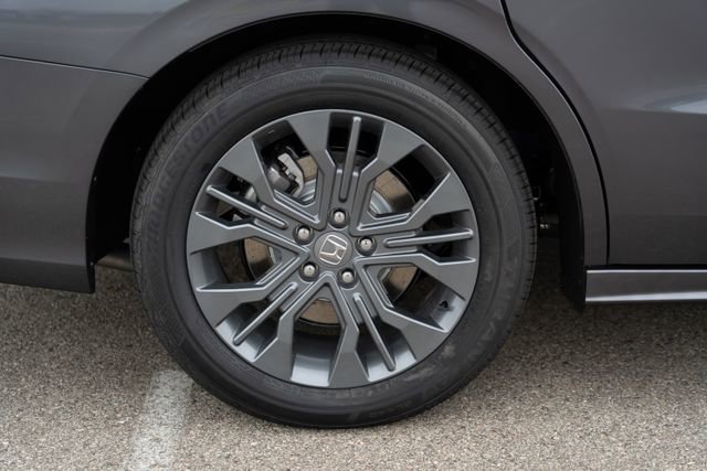 New 2026 Honda Odyssey Touring image 10