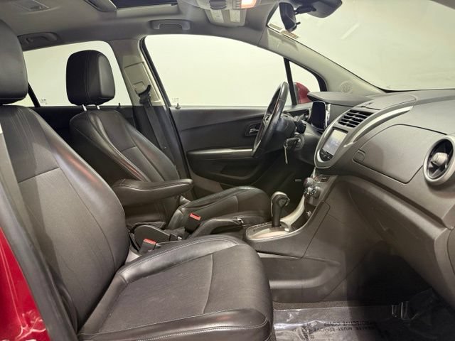 Certified 2015 Chevrolet Trax LT w/ LT Sun and Sound Package AWD/4WD image 26