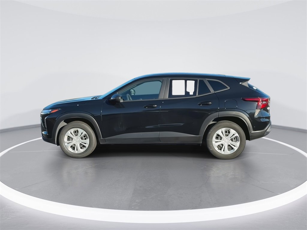 Used 2024 Chevrolet Trax LS image 5