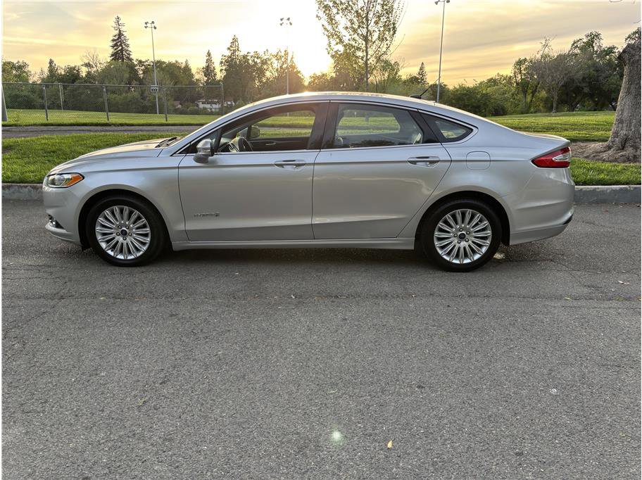 Used 2014 Ford Fusion SE w/ Equipment Group 502A image 4
