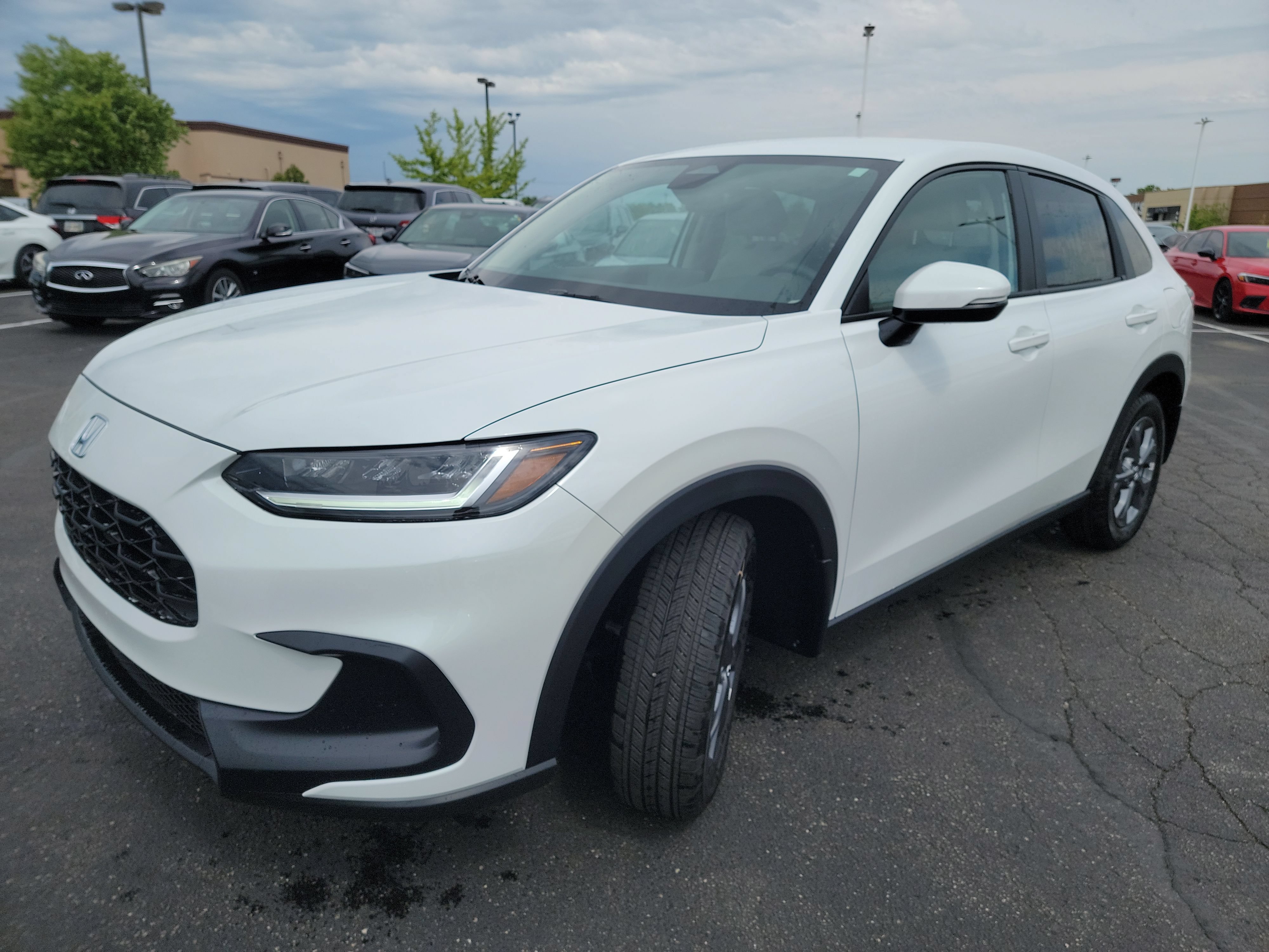 New 2027 Honda HR-V LX image 3