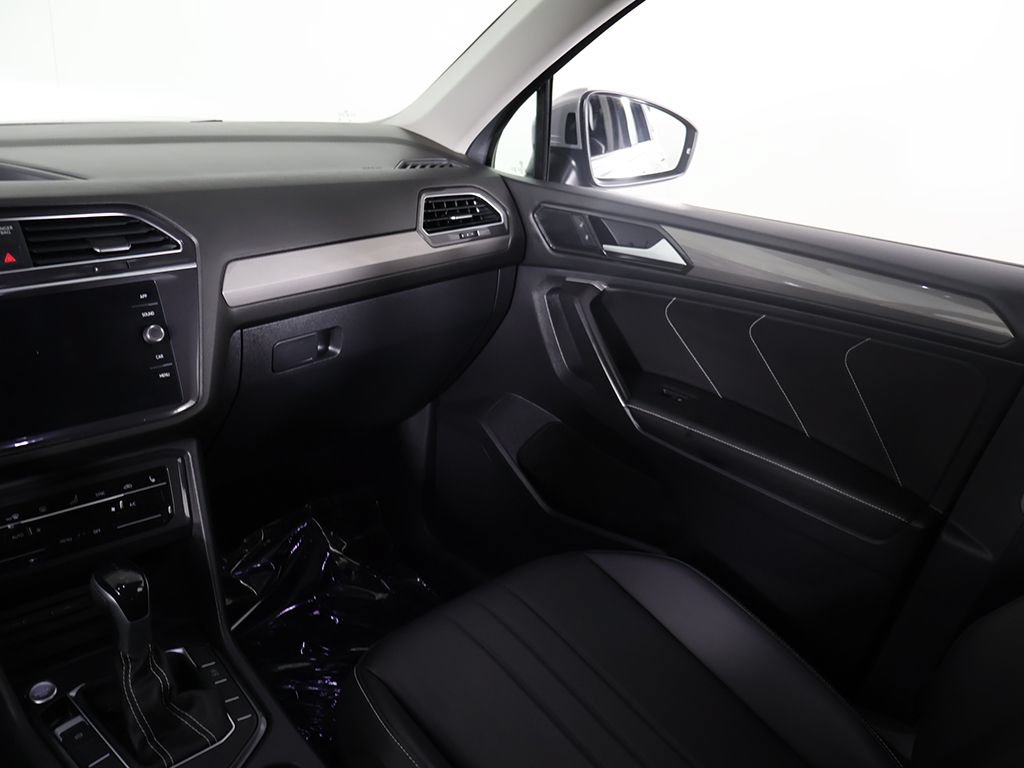 Used 2023 Volkswagen Tiguan SE FWD image 36
