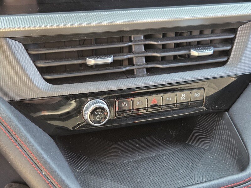 Used 2025 Ford Explorer ST-Line AWD/4WD image 22